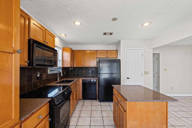 3230 Pins Ln, Gulf Breeze, FL 32563