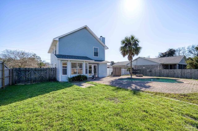 3230 Pins Ln, Gulf Breeze, FL 32563