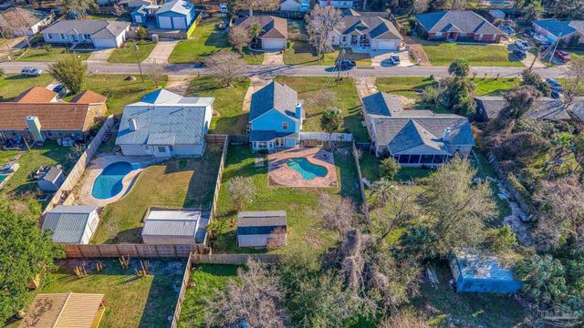 3230 Pins Ln, Gulf Breeze, FL 32563