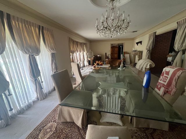 9302 Memorial Drive, Houston, TX 77024