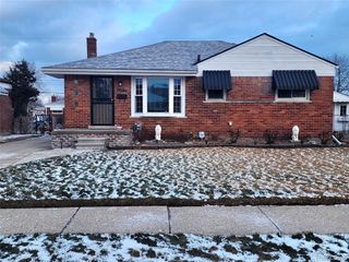 25070 Barbara Street, Roseville, MI 48066