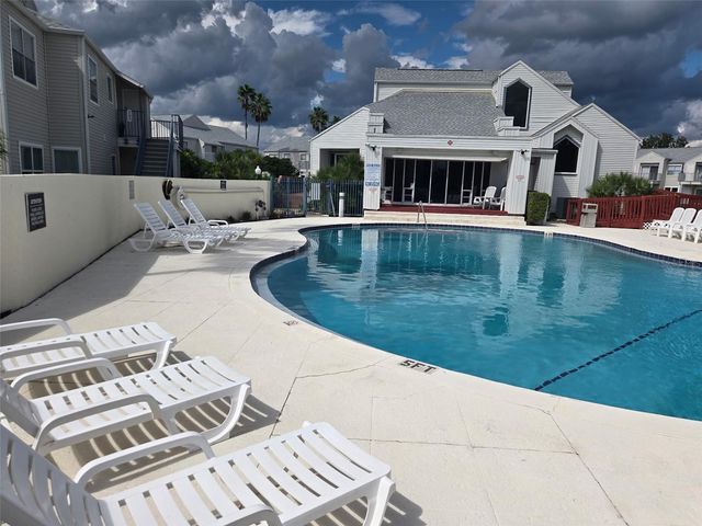 2532 WOODGATE BOULEVARD 207, Orlando, FL 32822