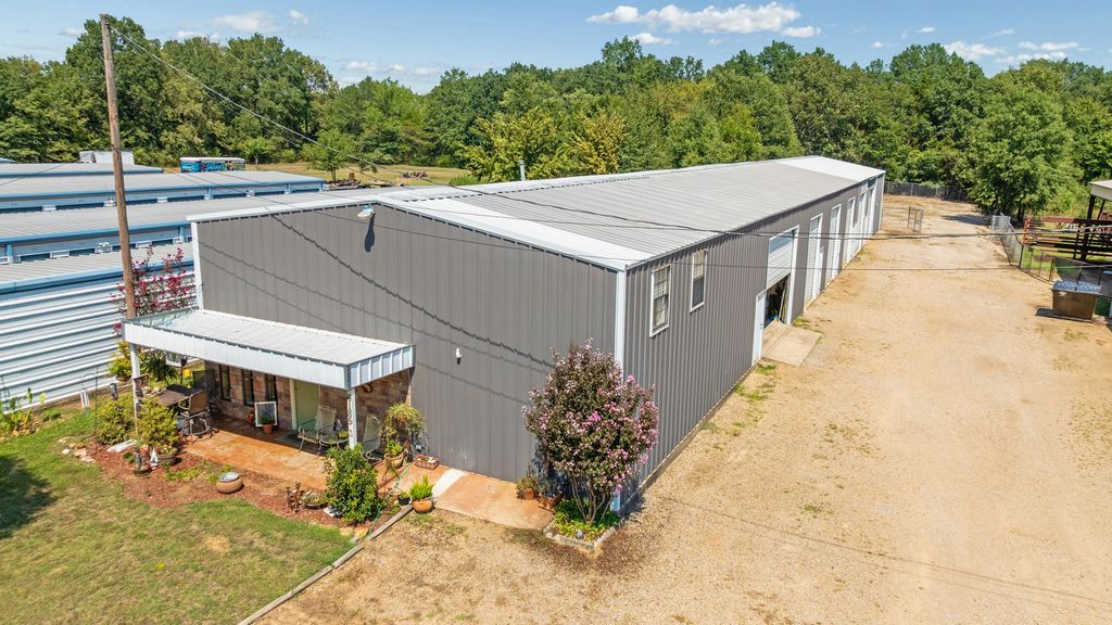 6185 Lamar Road A, Reno, TX 75462