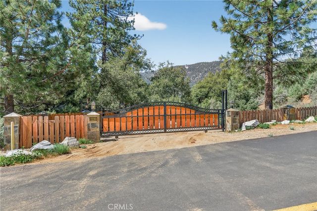 2220 Saint Anton, Pine Mountain Club, CA 93222