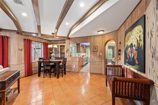 941 VIRGINIA DRIVE, Sarasota, FL 34234