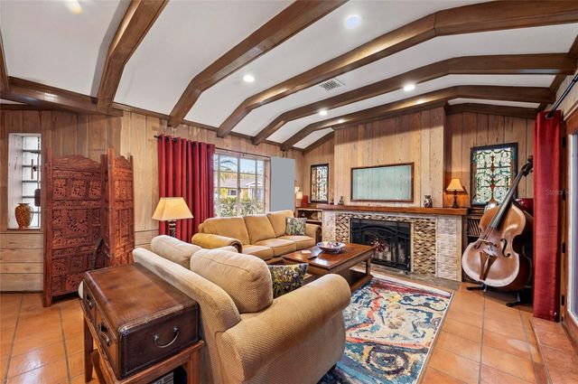 941 VIRGINIA DRIVE, Sarasota, FL 34234