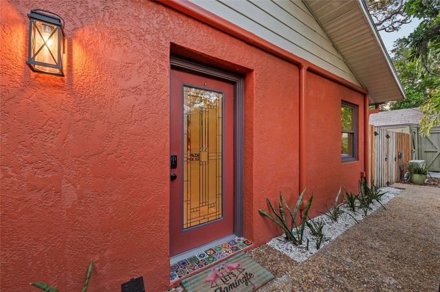 941 VIRGINIA DRIVE, Sarasota, FL 34234