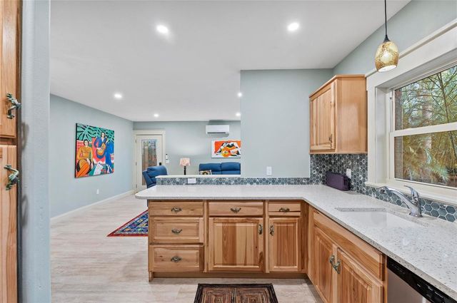 941 VIRGINIA DRIVE, Sarasota, FL 34234