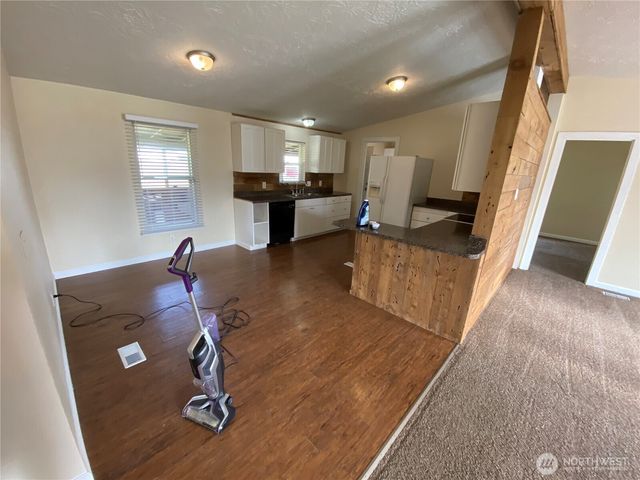 7412 Vickery Avenue E, Tacoma, WA 98443