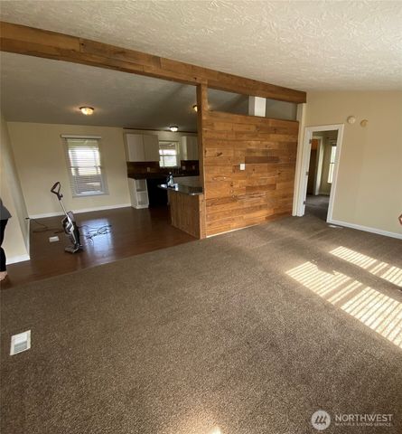 7412 Vickery Avenue E, Tacoma, WA 98443