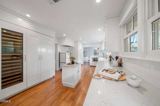 2106 Midwick Drive, Altadena, CA 91001