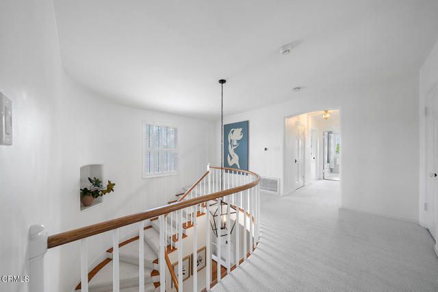 2106 Midwick Drive, Altadena, CA 91001