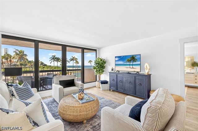 4001 Gulf Shore BLVD N 105, Naples, FL 34103
