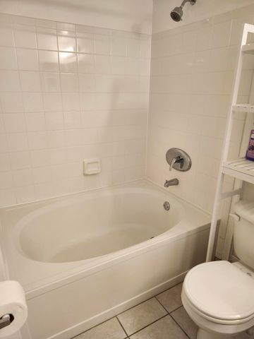 706 E VILLA Circle, Boynton Beach, FL 33435
