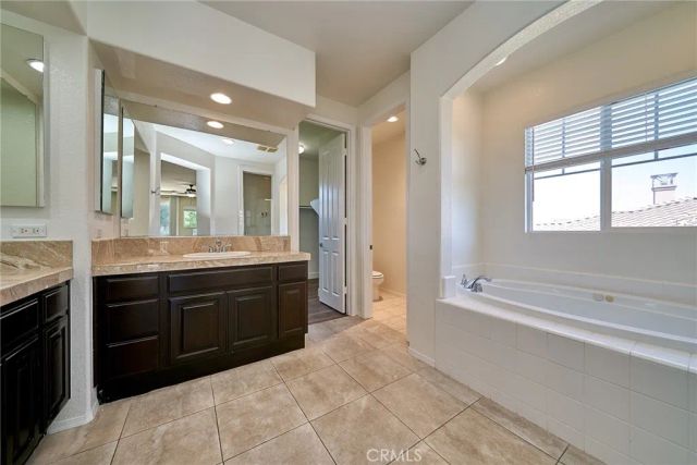 8827 Soothing Court, Corona, CA 92883