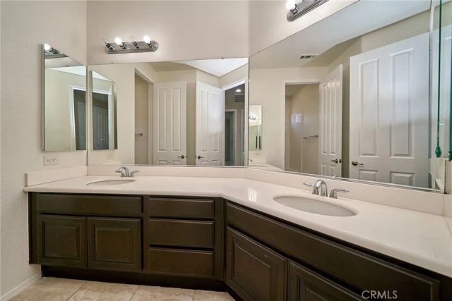 8827 Soothing Court, Corona, CA 92883