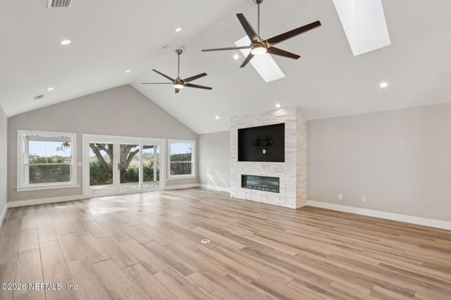 360 VILLAGE Drive, St. Augustine, FL 32084