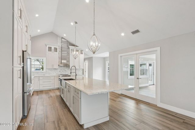 360 VILLAGE Drive, St. Augustine, FL 32084