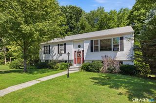 25 Samantha Lane, Madison, CT 06443