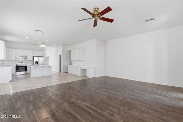 3410 W ALICIA Drive, Laveen, AZ 85339