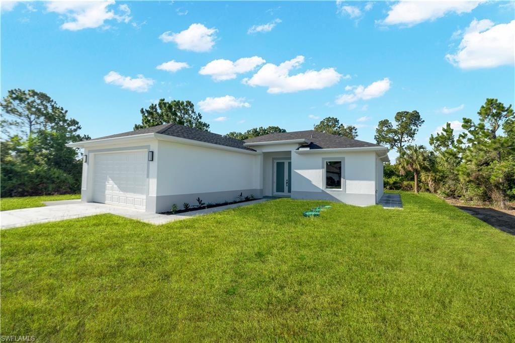 864 Chantilly ST E, LEHIGH ACRES, FL 33974 — photo 5