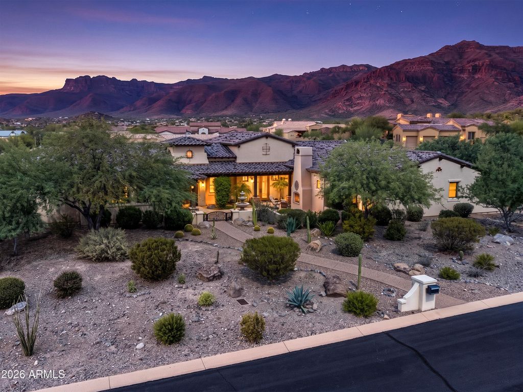 10744 E COPA DEL ORO Lane, Gold Canyon, AZ 85118 — exterior