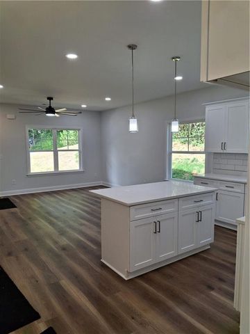 769 Carlton Street SE, Gainesville, GA 30501