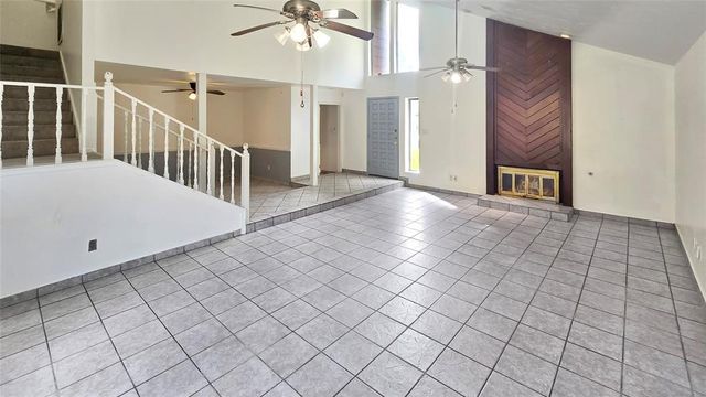 815 Romaine Lane, Houston, TX 77090