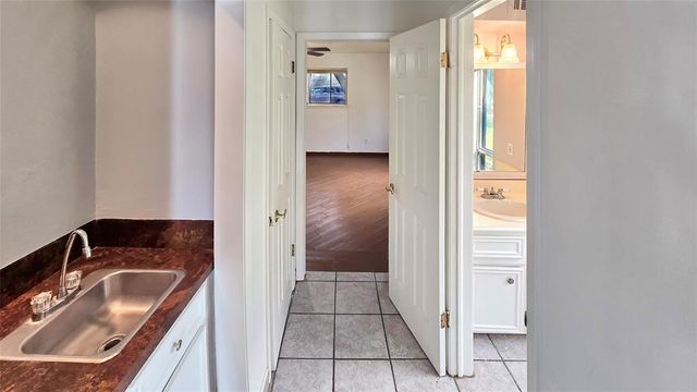 815 Romaine Lane, Houston, TX 77090