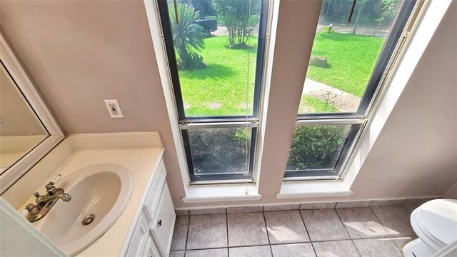 815 Romaine Lane, Houston, TX 77090