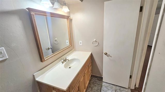 815 Romaine Lane, Houston, TX 77090