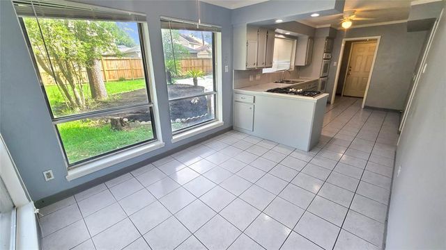 815 Romaine Lane, Houston, TX 77090