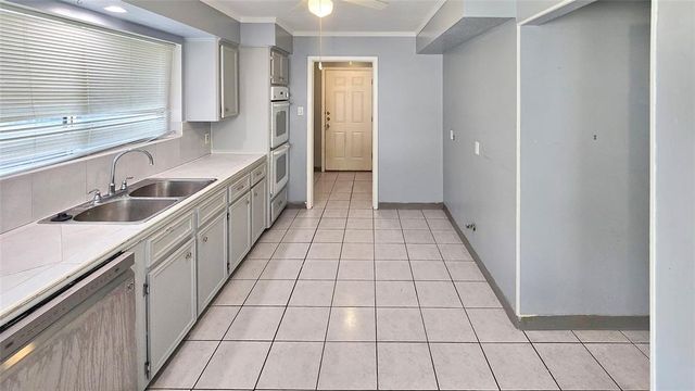 815 Romaine Lane, Houston, TX 77090