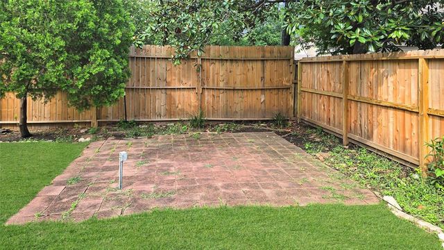815 Romaine Lane, Houston, TX 77090