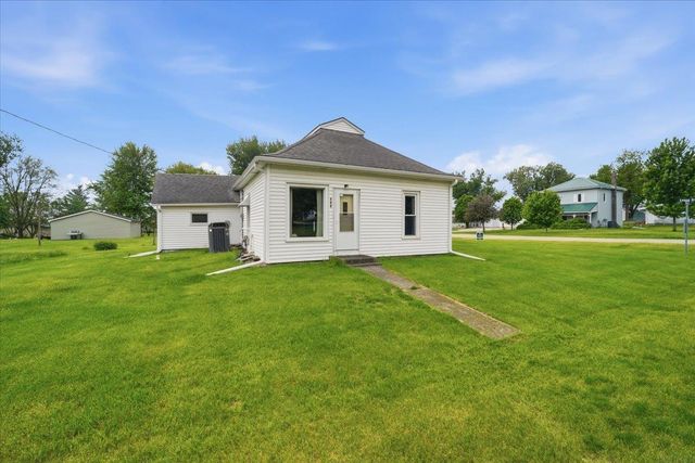 208 Orange Drive, New Providence, IA 50206