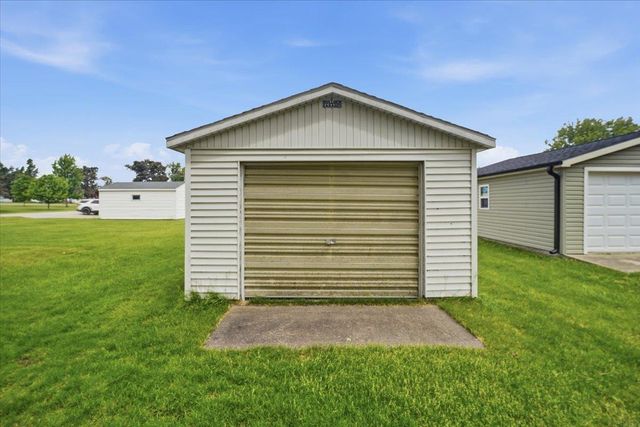 208 Orange Drive, New Providence, IA 50206