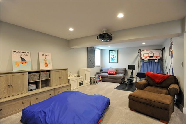 10 Lexington Run, Big Flats, NY 14845