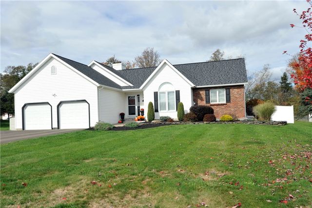 10 Lexington Run, Big Flats, NY 14845