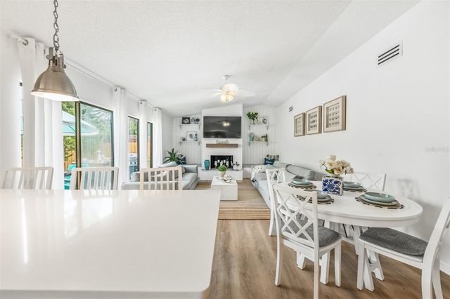 2911 WOODPINE COURT, Sarasota, FL 34231