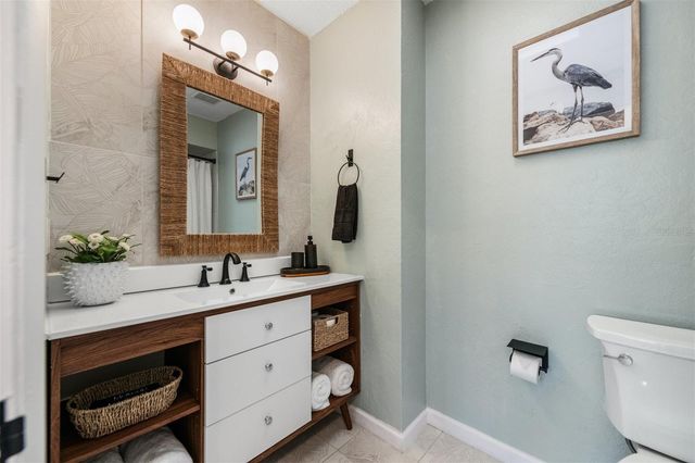 2911 WOODPINE COURT, Sarasota, FL 34231