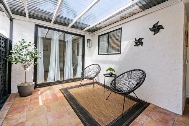 2911 WOODPINE COURT, Sarasota, FL 34231