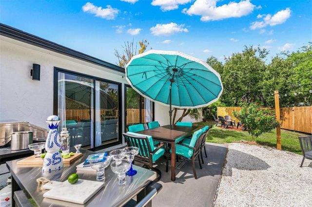 2911 WOODPINE COURT, Sarasota, FL 34231