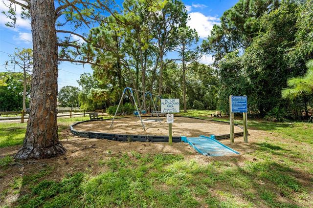 2911 WOODPINE COURT, Sarasota, FL 34231