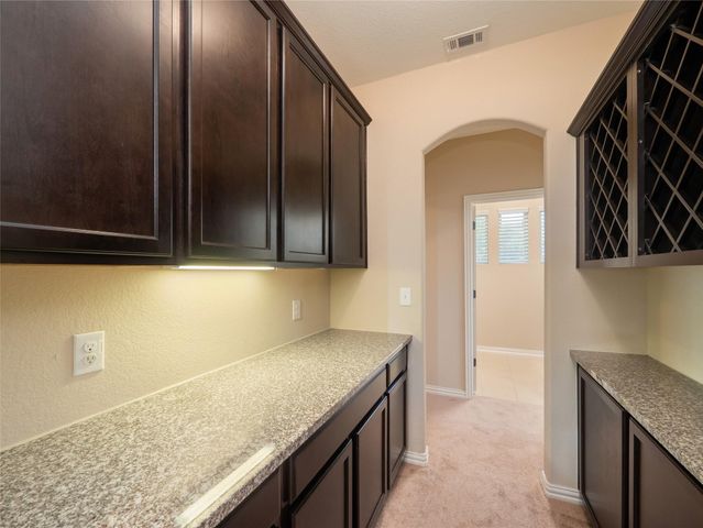 303 Hendelson LN, Hutto, TX 78634