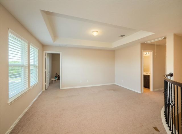 303 Hendelson LN, Hutto, TX 78634