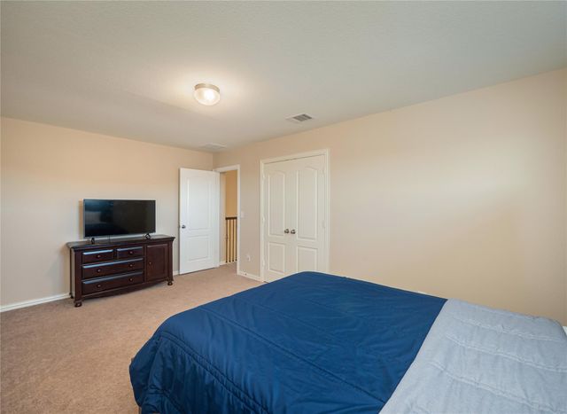 303 Hendelson LN, Hutto, TX 78634