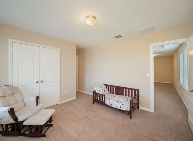 303 Hendelson LN, Hutto, TX 78634