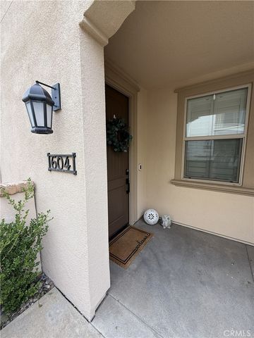 604 El Paseo, Lake Forest, CA 92610