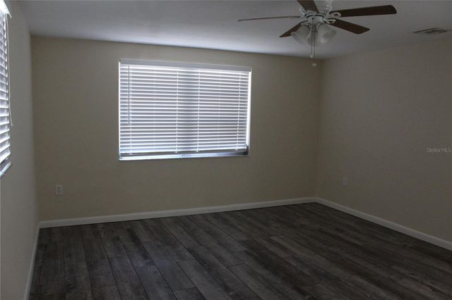 6017 CENTRAL AVENUE, New Port Richey, FL 34653