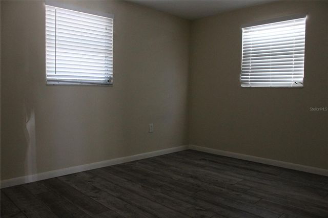 6017 CENTRAL AVENUE, New Port Richey, FL 34653